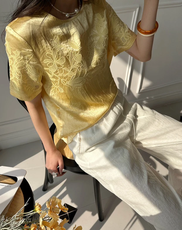 【BAI】短袖上衣t恤女夏季薄款简约T恤82629