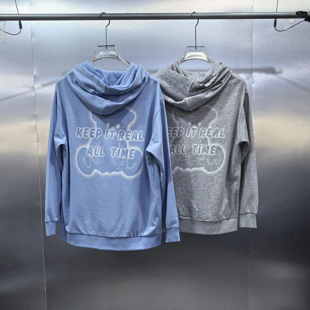 F03-120109-RES春秋款背面小熊字母印花宽松百搭连帽卫衣