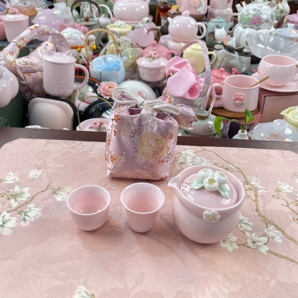 【直播专享】粉色捏花旅行茶具带刺绣包
