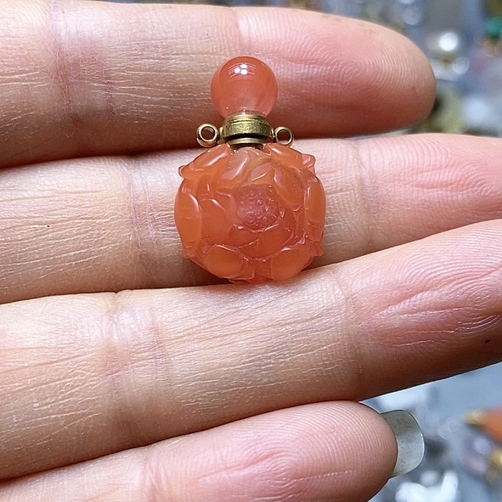 未镶嵌珠宝半成品水晶心***?水晶