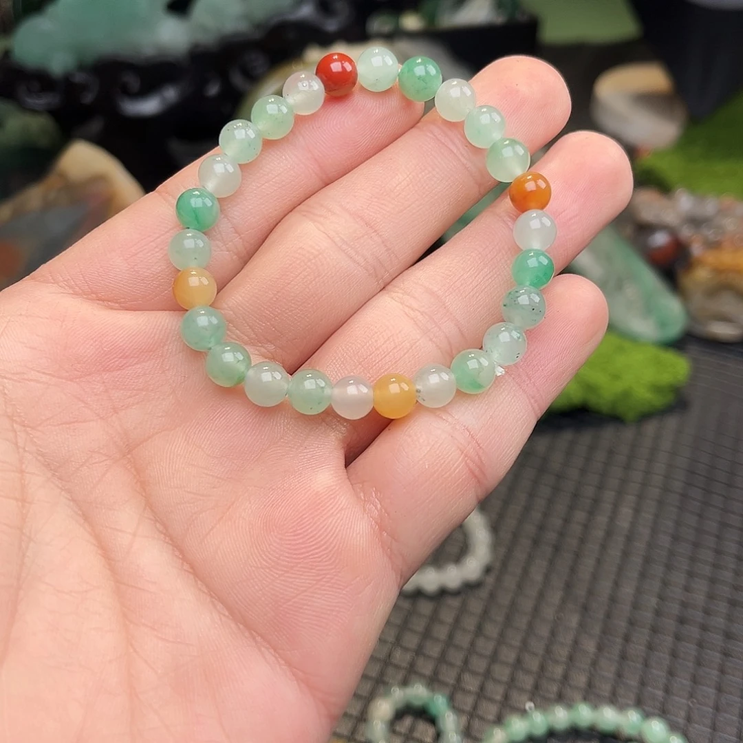 石英质玉（非洲翠）未镶嵌颈饰