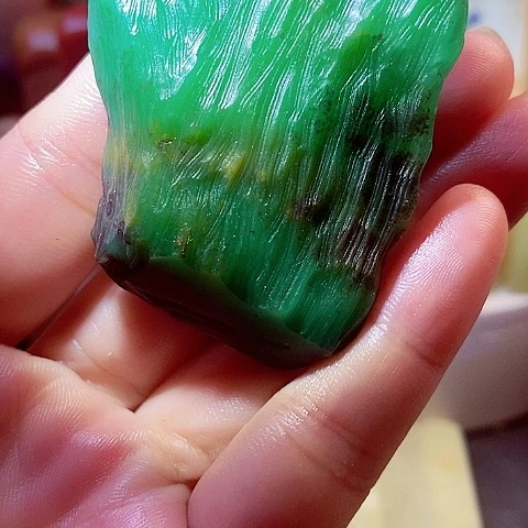 青田石老绿白水河