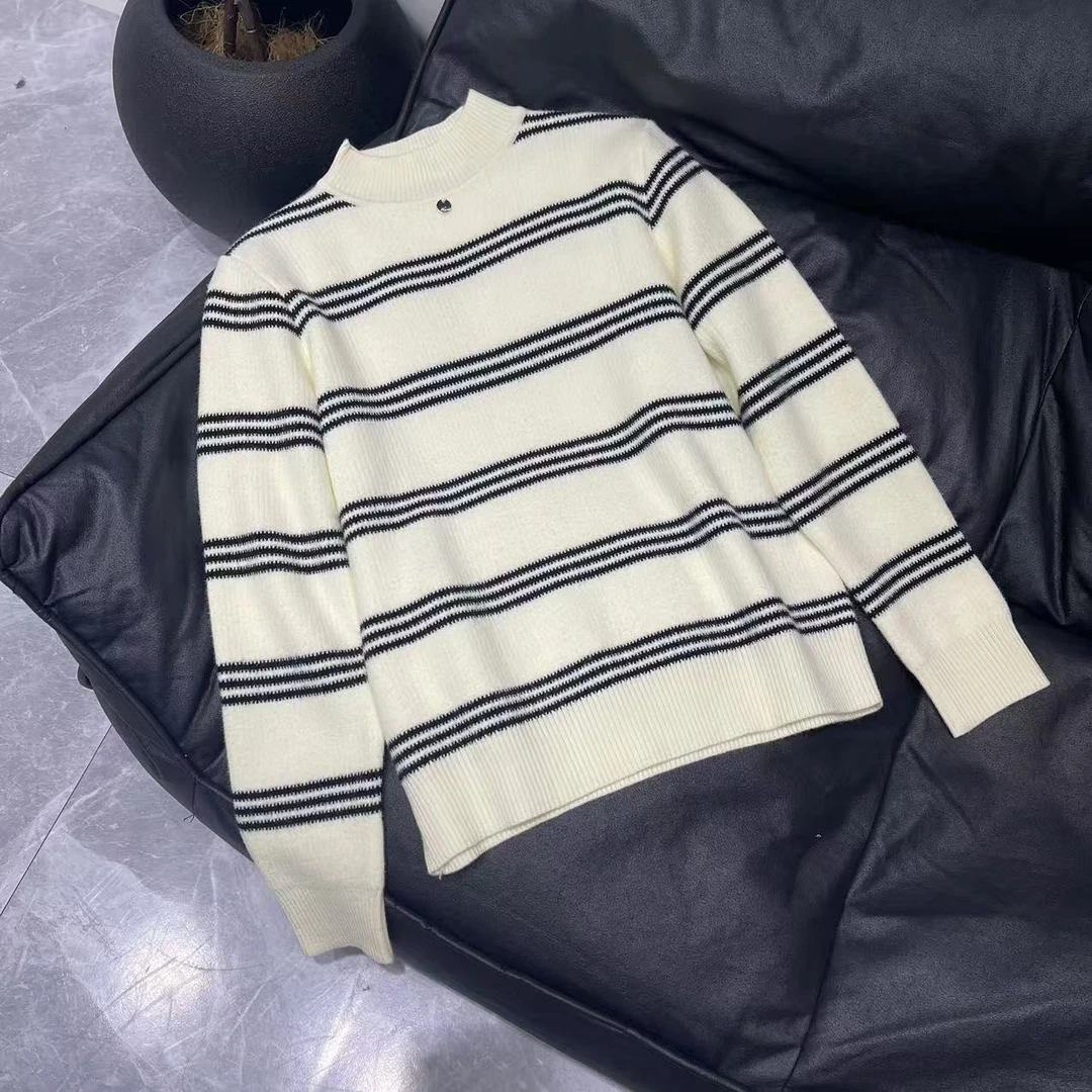 【晨浠定制】新款时尚百搭单扣条纹针织上衣三色3227