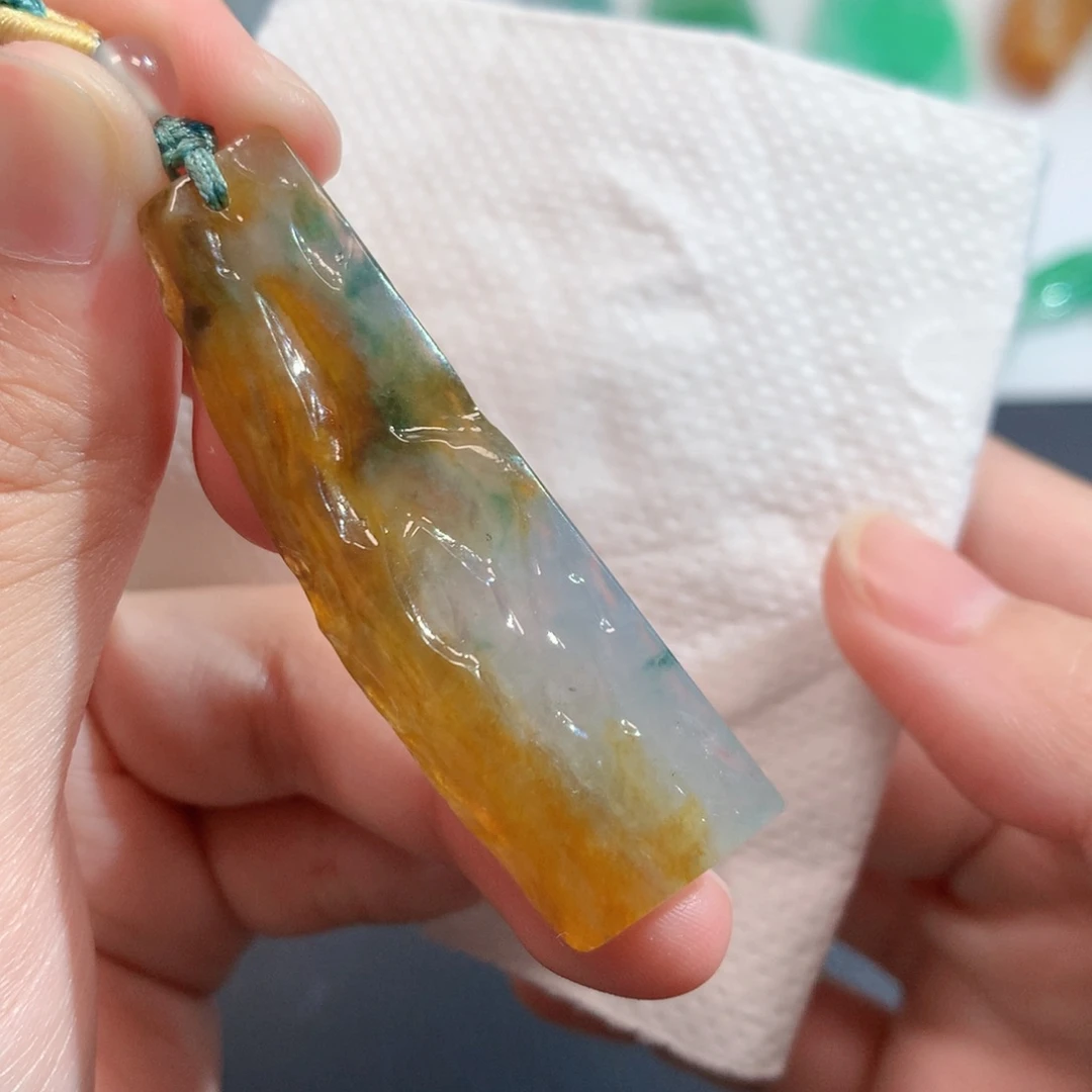 翡翠未镶嵌吊坠(不含链)88