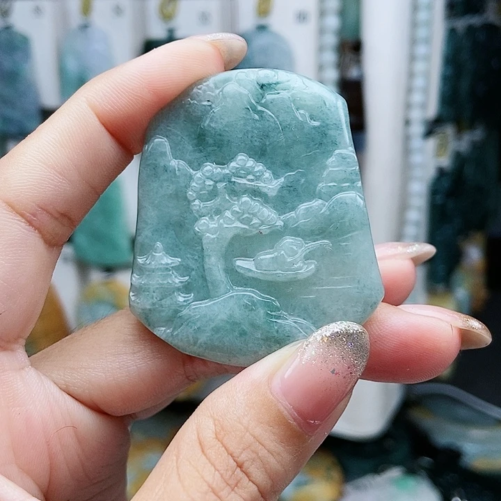 翡翠未镶嵌颈饰翡翠