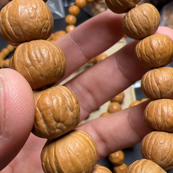 猴头核桃手串啦啦打