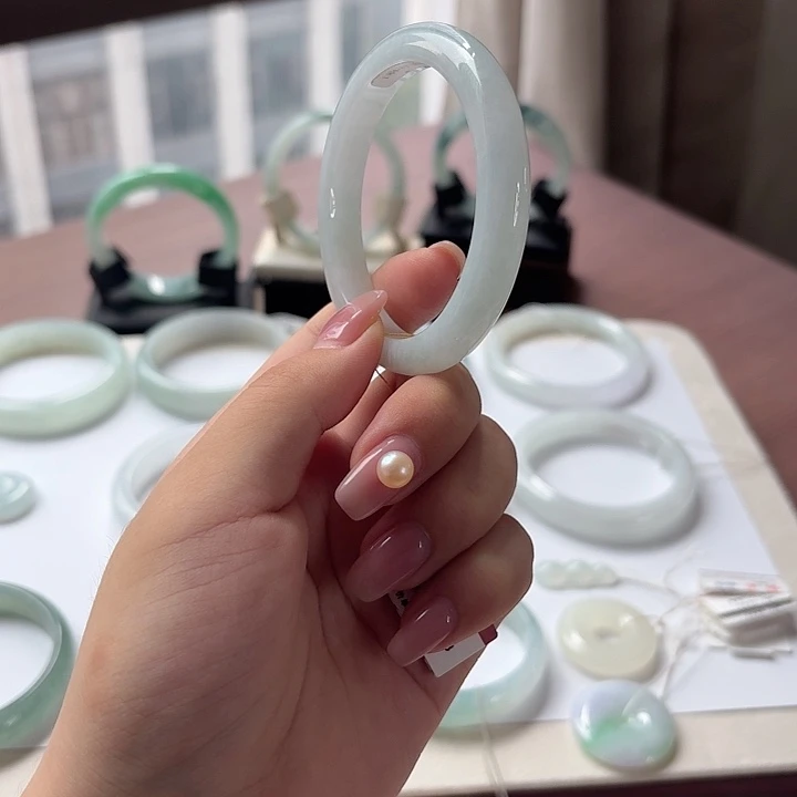 翡翠未镶嵌手镯（序号14）点菜看细节
