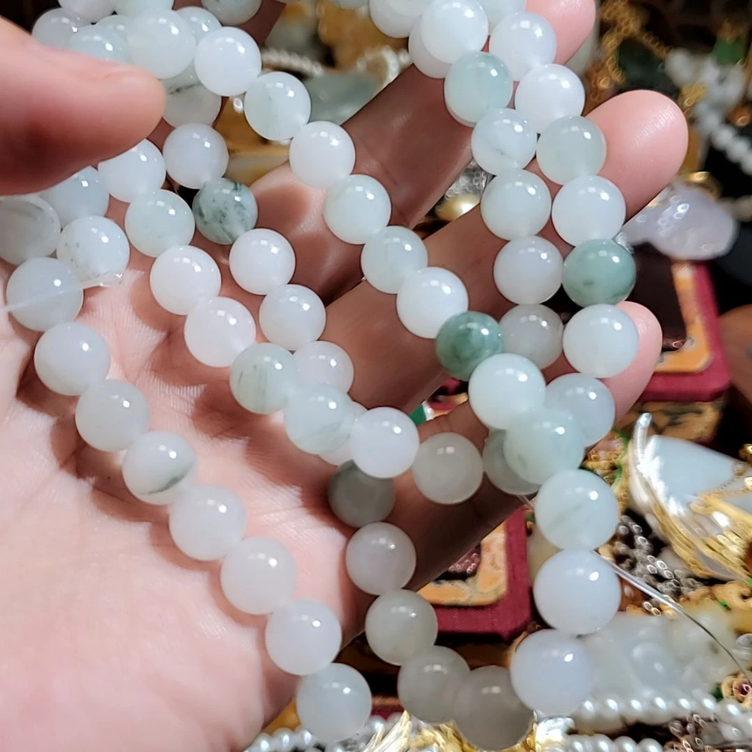 【闪购商品】未镶嵌手链石英质玉（非洲翠）陈****?手串