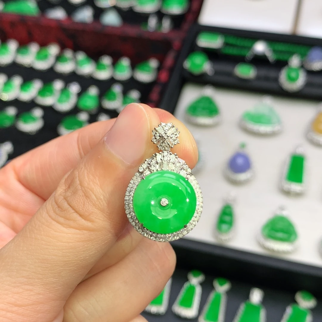 翡翠18K金镶嵌吊坠(不含链)