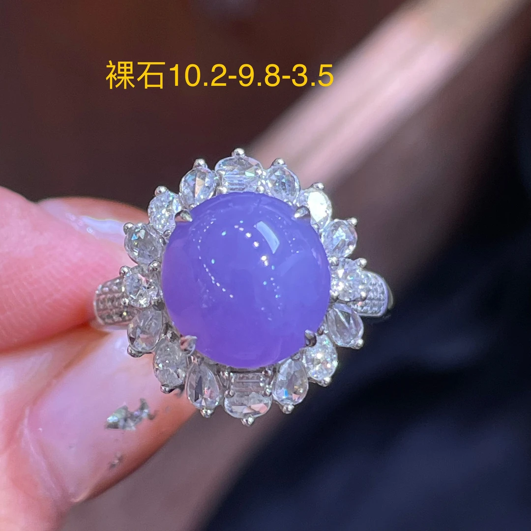 天然翡翠缅A冰种紫罗兰蛋面戒指18K金，供应链下单咨询货品在否？