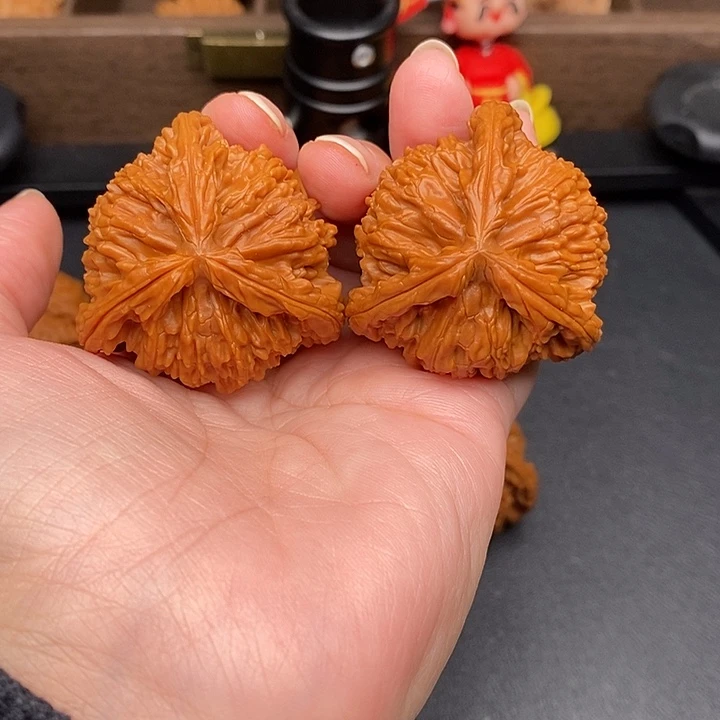 把件文玩核桃白奔