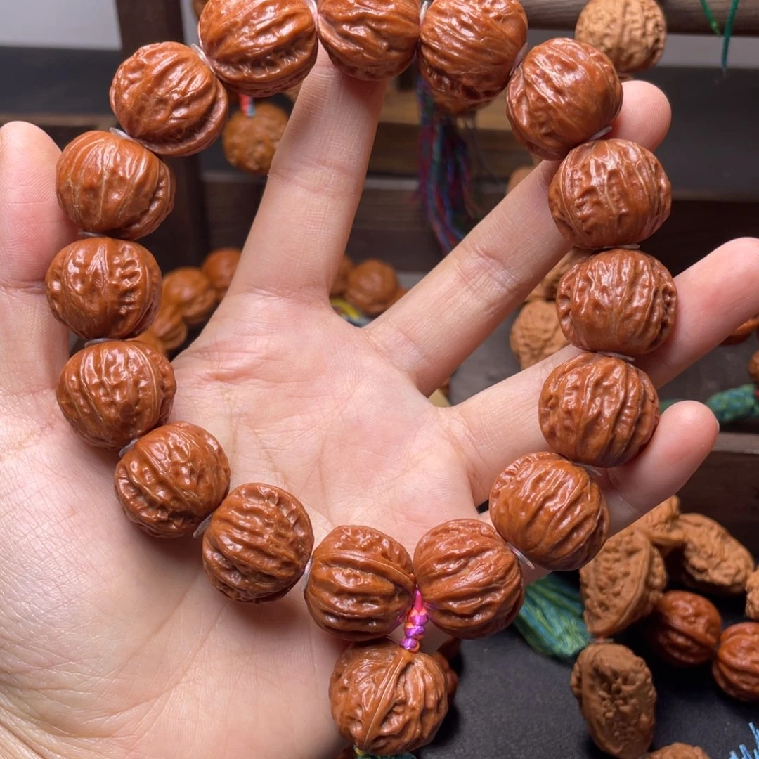 叫****文玩核桃手串树王