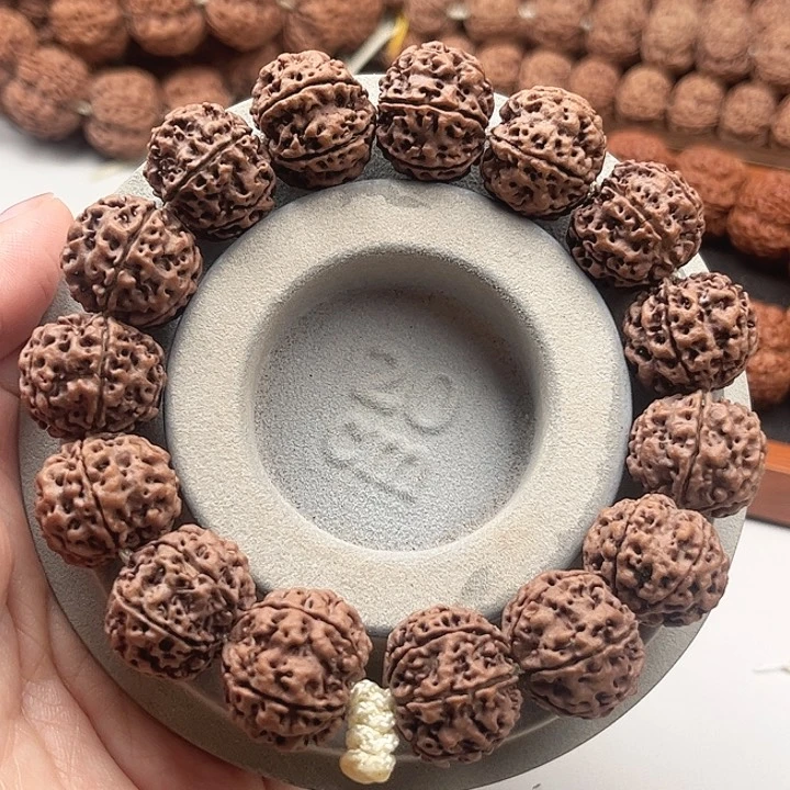 金刚菩提手串原生态六瓣19