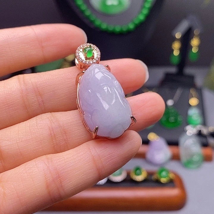吊坠(赠链)未镶嵌翡翠