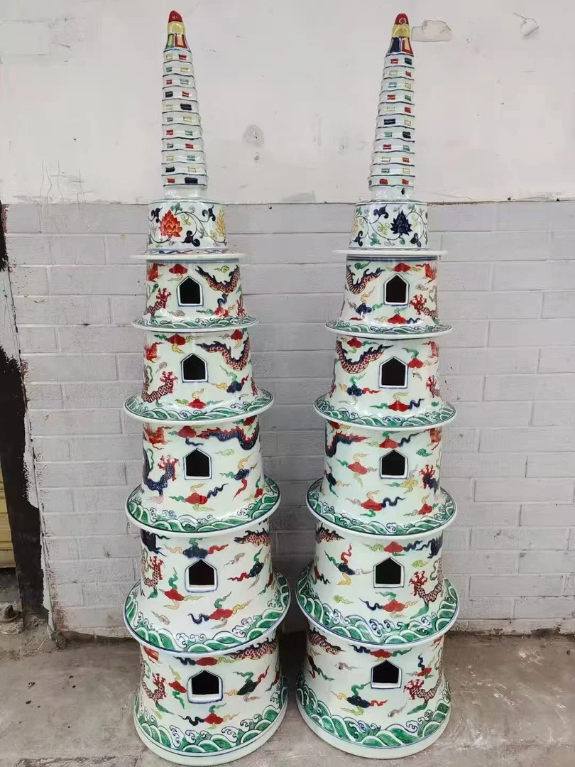 当代 五彩龙纹佛塔瓷器