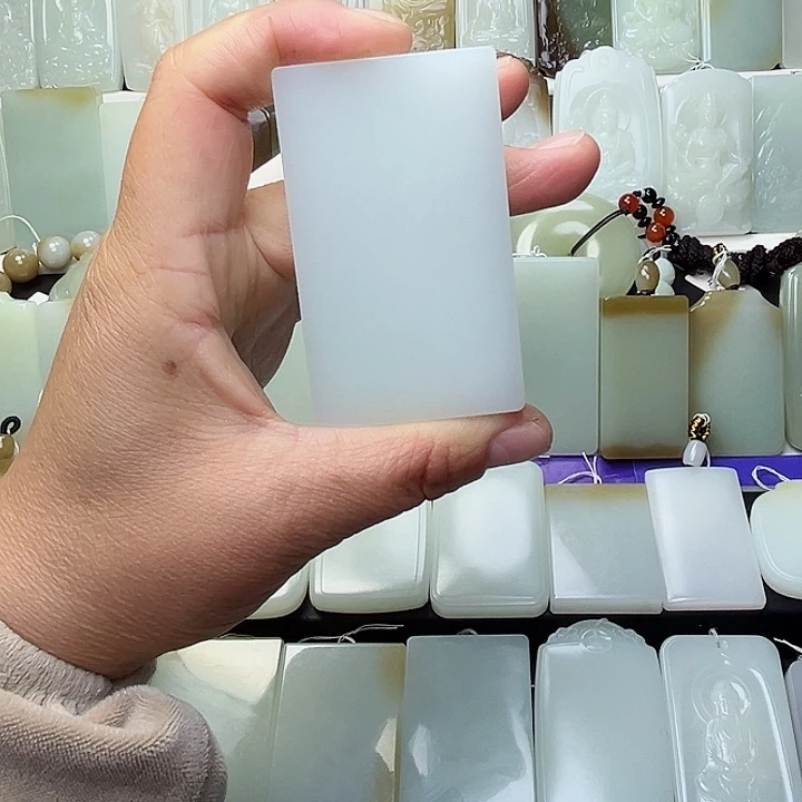 颈饰未镶嵌和田玉沉**金