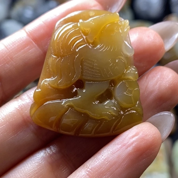 和田玉未镶嵌挂件