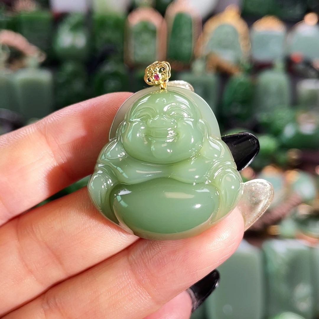 和田玉挂件18K金镶嵌