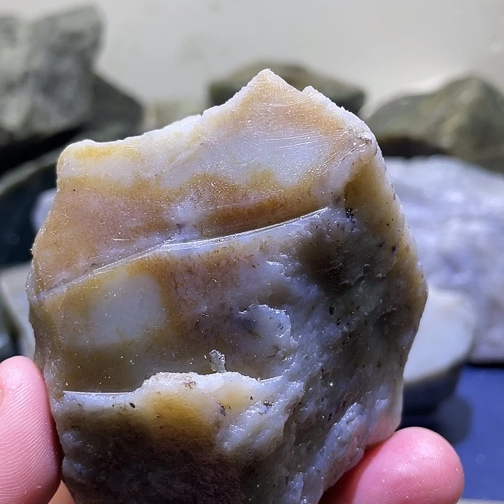 和田玉未镶嵌珠宝半成品