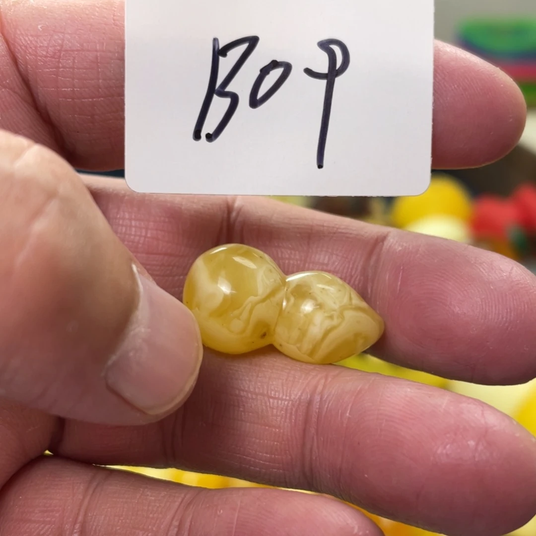 手链琥珀未镶嵌多样性发，发其中一件