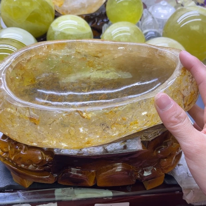 苏***苏珠宝半成品未镶嵌水晶摆件