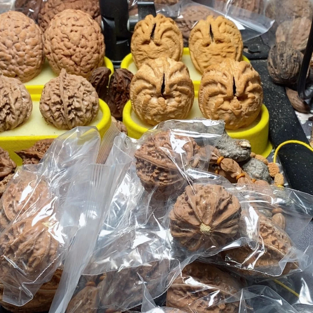 文玩核桃吊坠瑕疵27