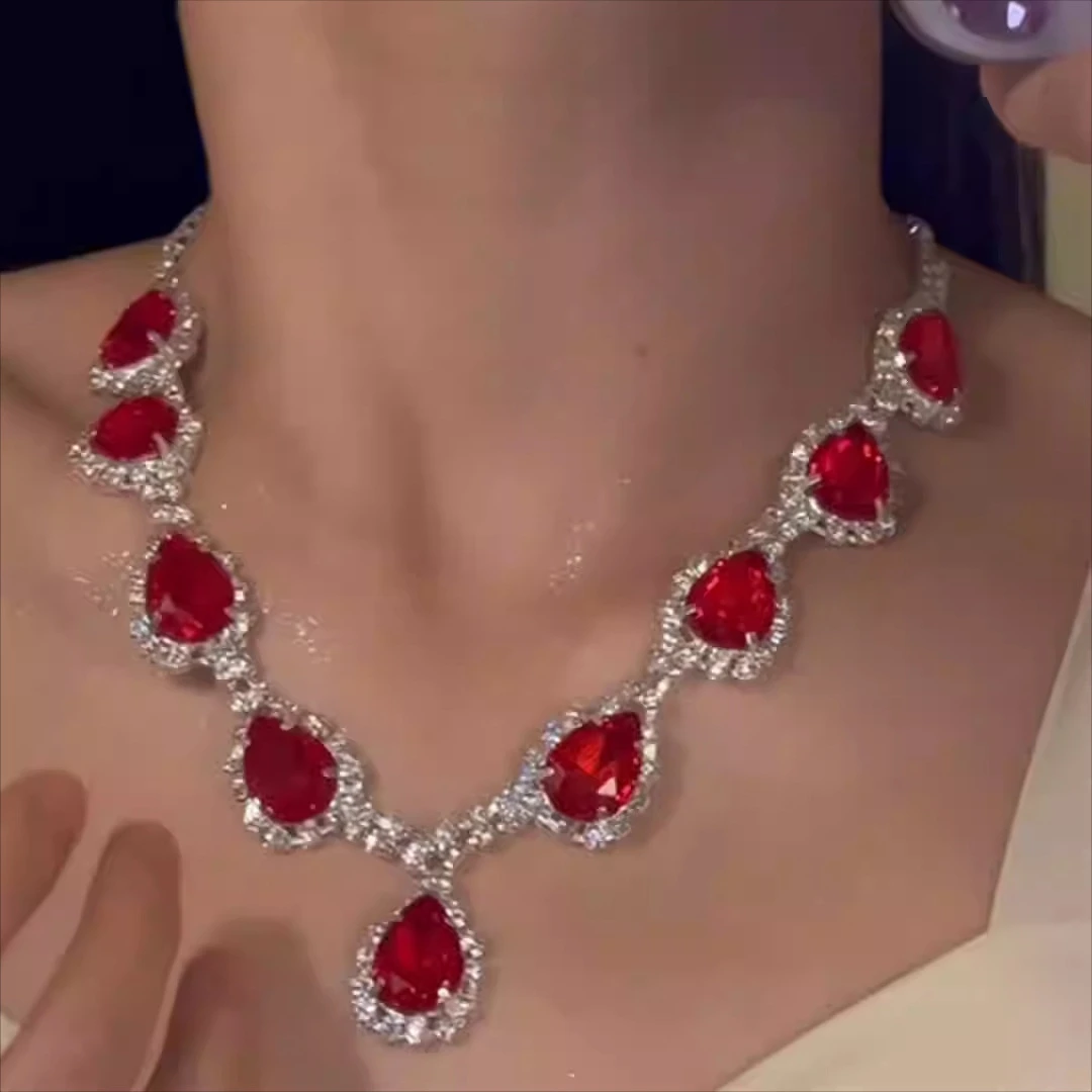 超闪红色水滴锆石项链女轻奢小众高级感锁骨链潮2025新款颈链流苏