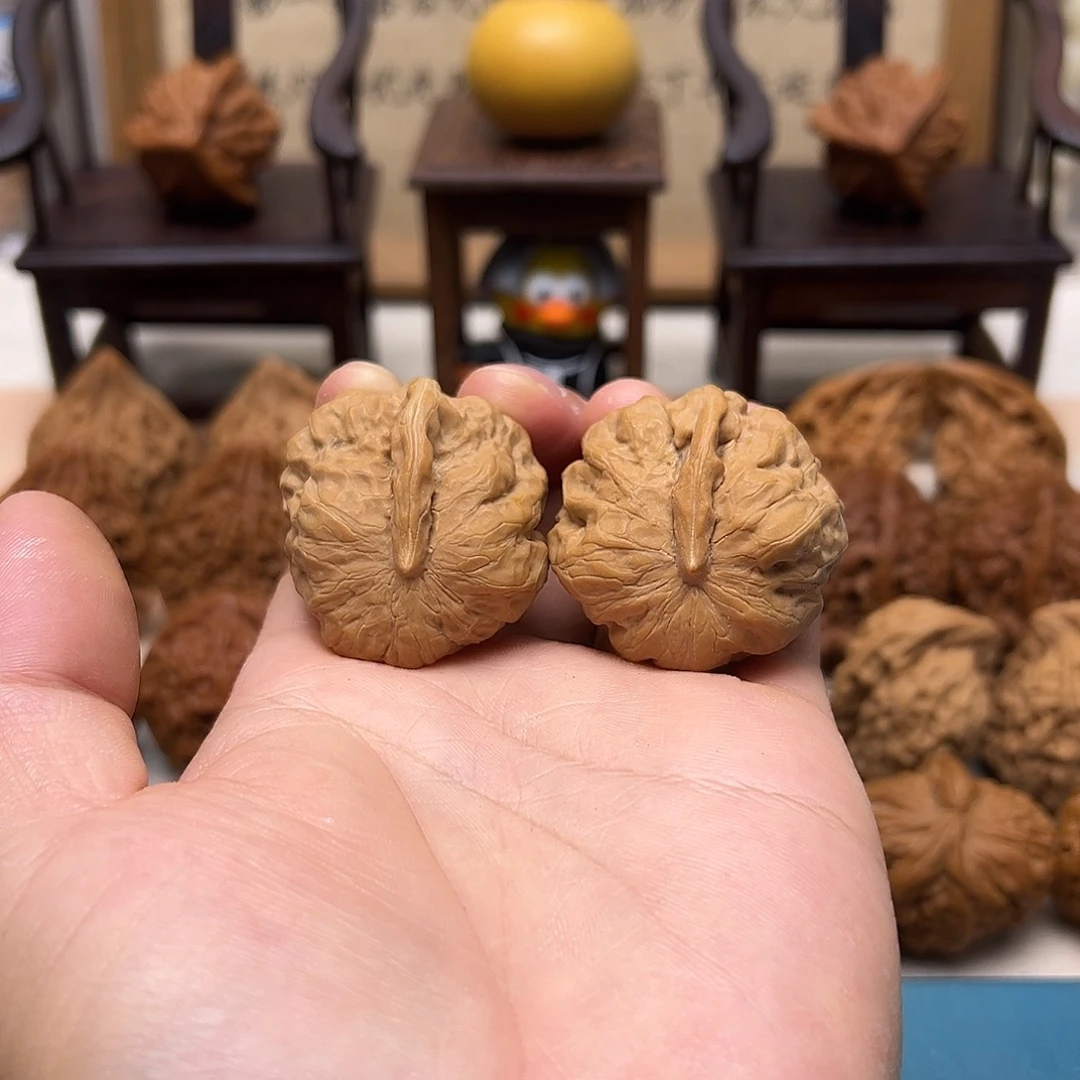 34号文玩核桃蛤蟆头一帆风顺