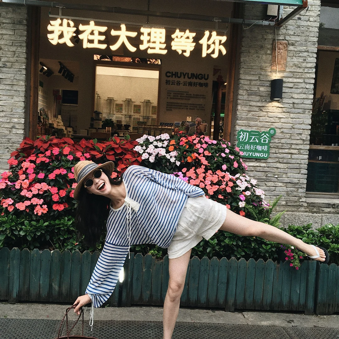 Yihouse【树林条纹】 防晒宽松系带长袖休闲风套头女款Y826