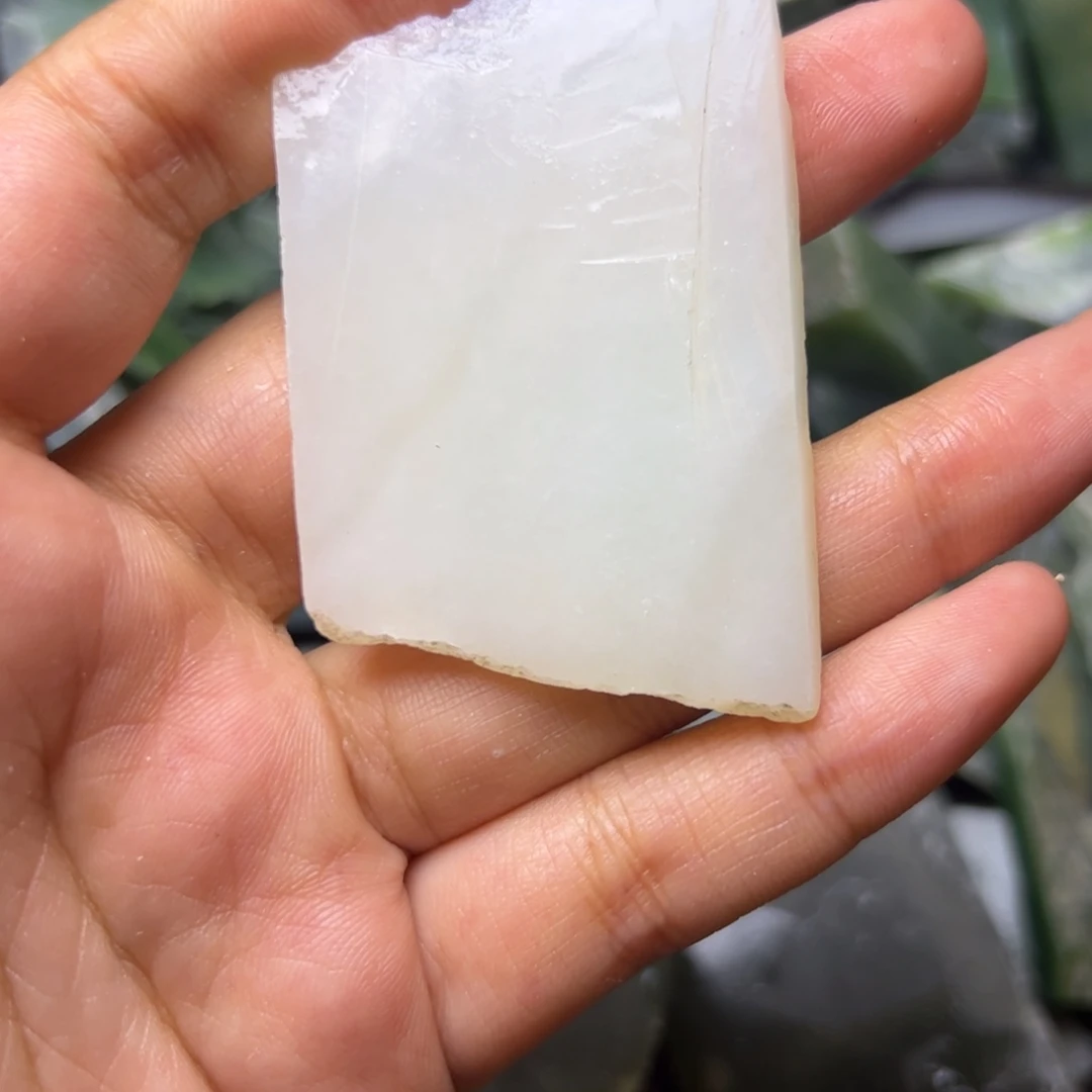 和田玉未镶嵌项链