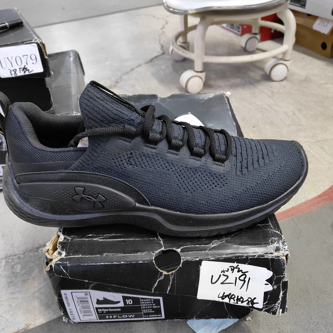 断码运动鞋-安德玛-UZ191