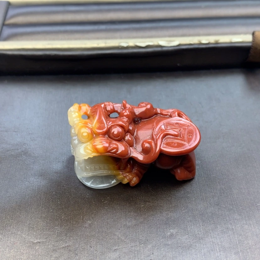 【闪购商品】石英质玉（黄龙玉）未镶嵌颈饰欣****儿