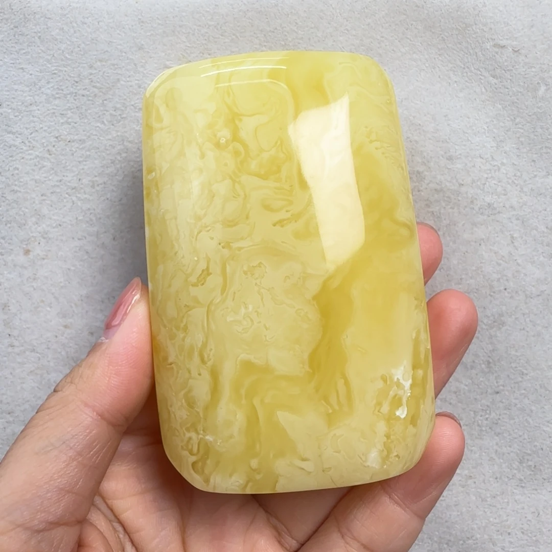 蜜蜡未镶嵌珠宝奇石