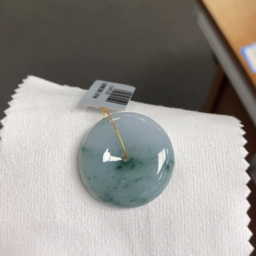 翡翠未镶嵌颈饰28MM半山水7.5肉扣