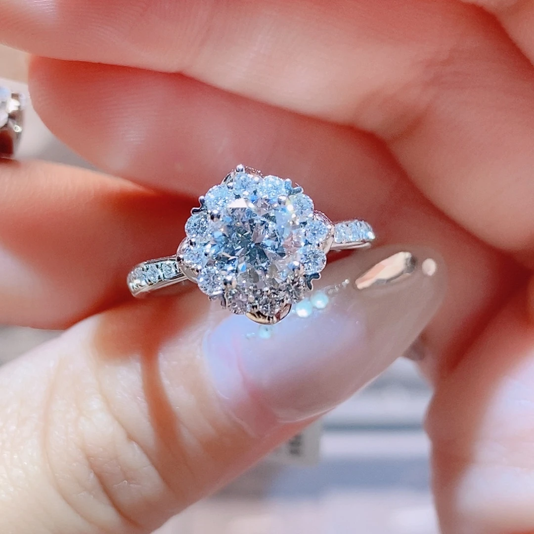 铂Pt950镶嵌实验室培育钻石1ct 灿若星辰戒指
