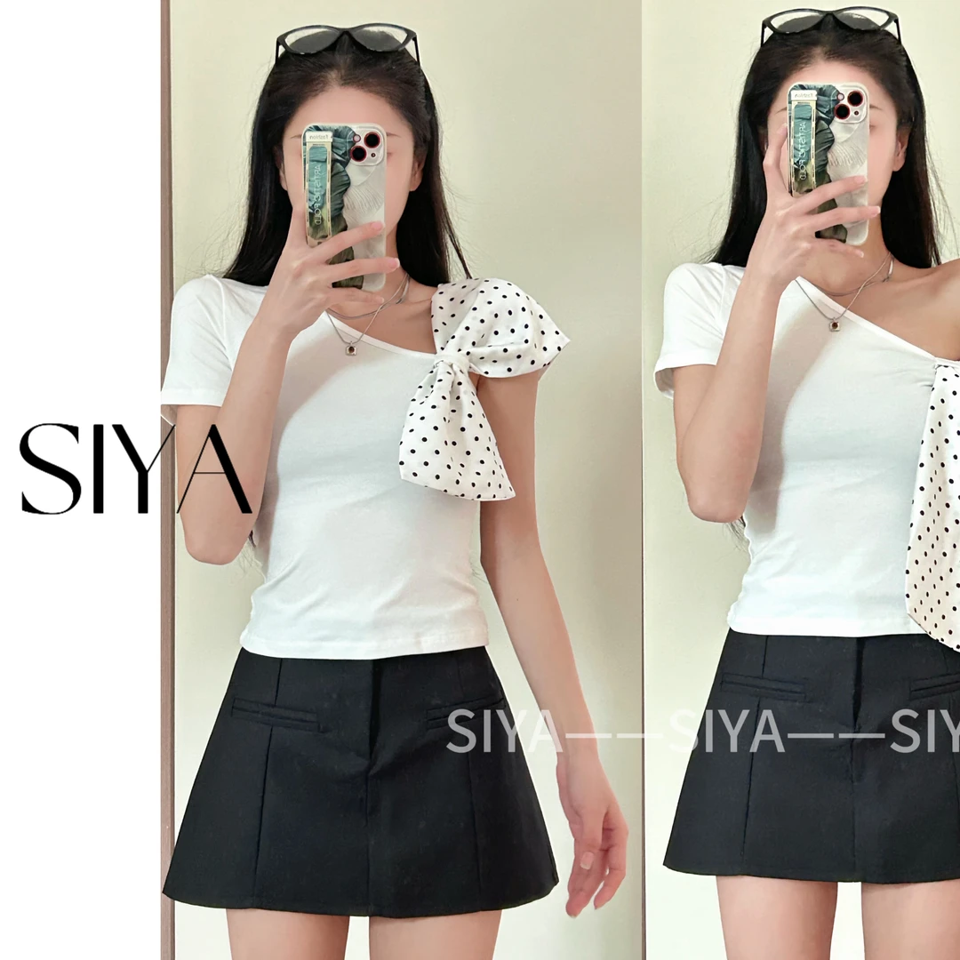 【SIYA】25夏季设计感小众斜肩白色波点修身短袖法式高级辣妹女性
