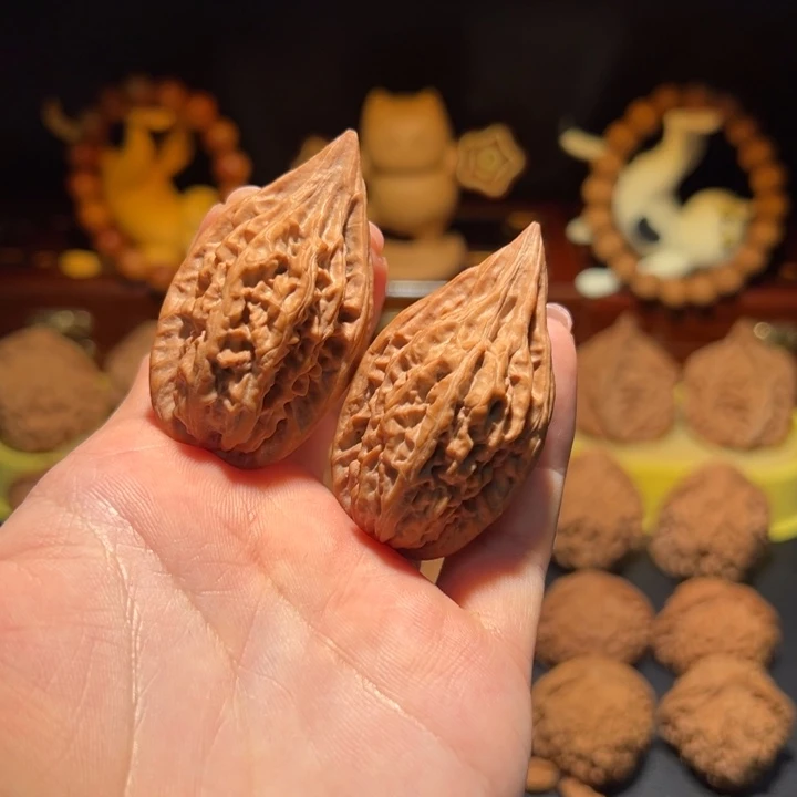 一***阳把件文玩核桃穿云剑