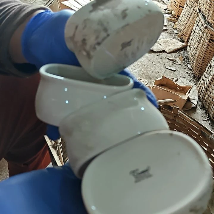 陶瓷盘子碗啥都有