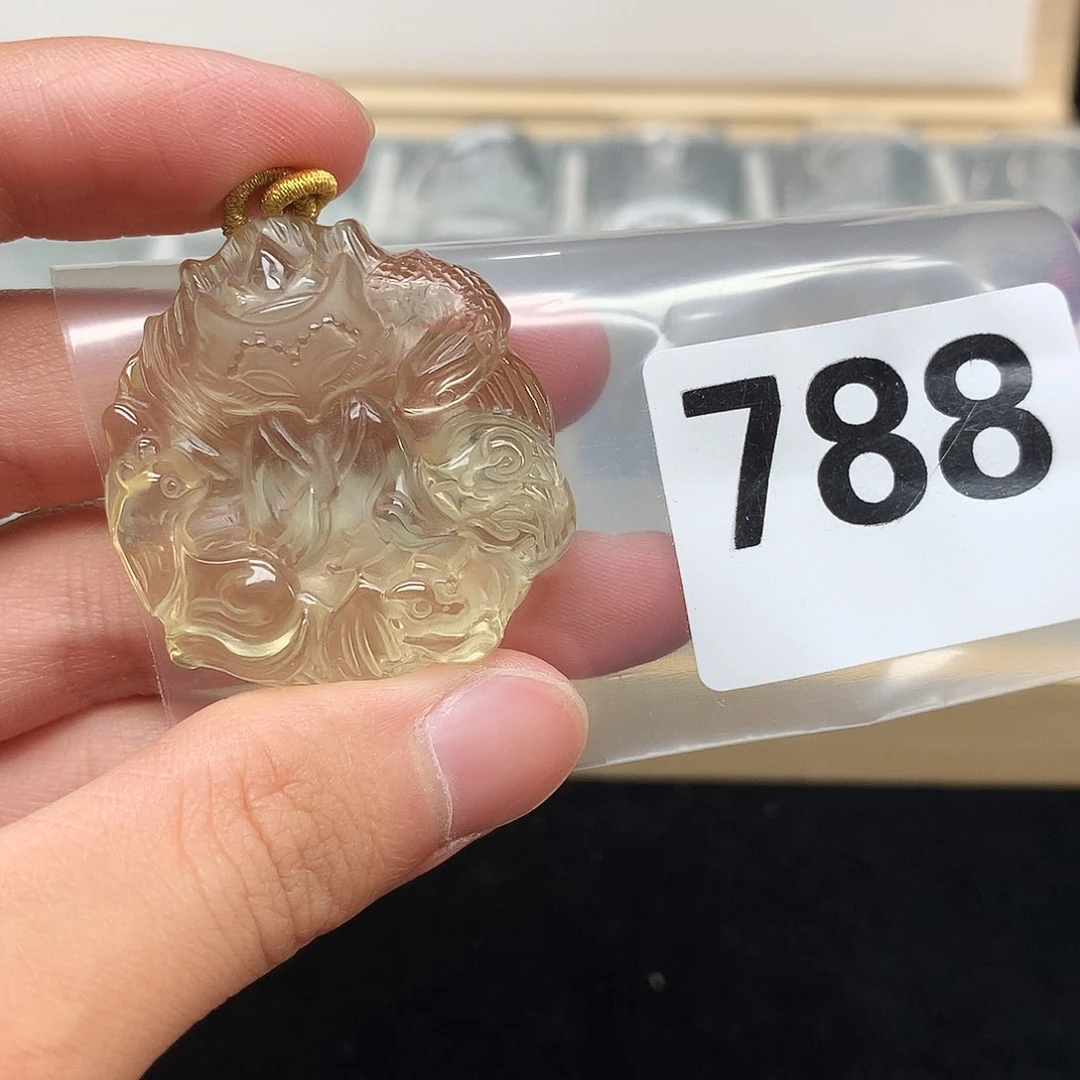 ****未镶嵌颈饰水晶挂件