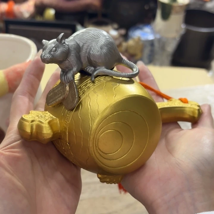 合金古美术置物摆件