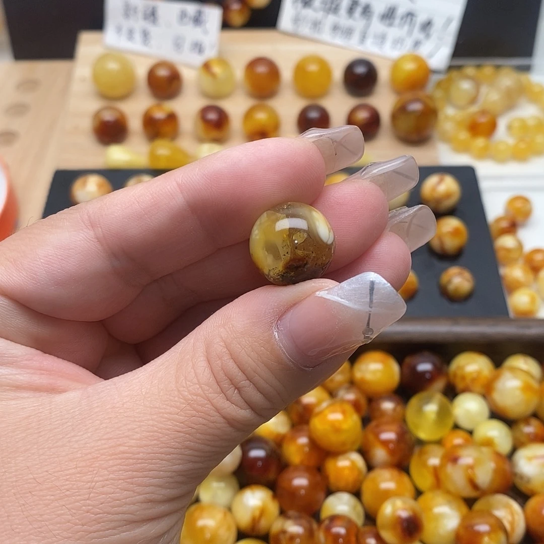 星***）蜜蜡未镶嵌裸石蜜蜡