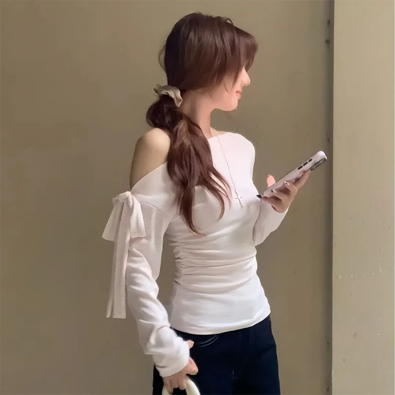 1203-条纹斜肩长袖T恤女秋季修身显瘦纯欲打底绑带设计感露肩上衣