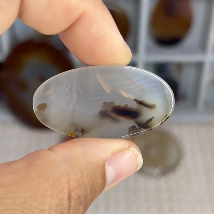 玛瑙/玉髓颈饰未镶嵌