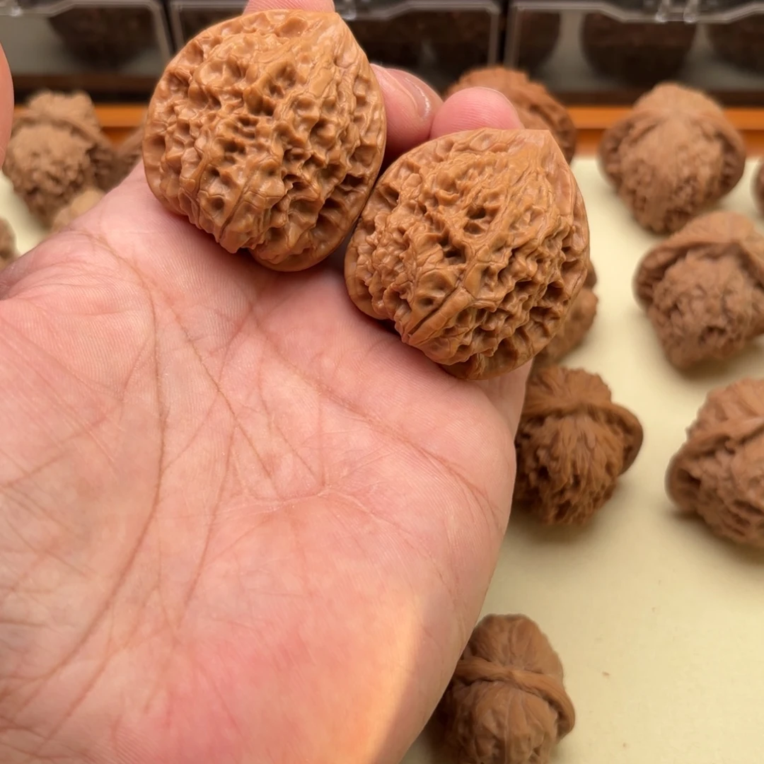 哲***文玩核桃把件官帽
