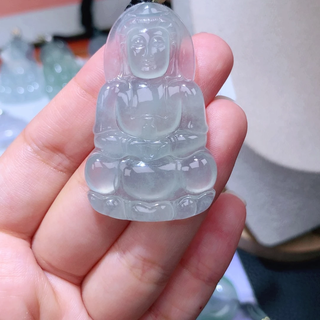 颈饰未镶嵌翡翠观音