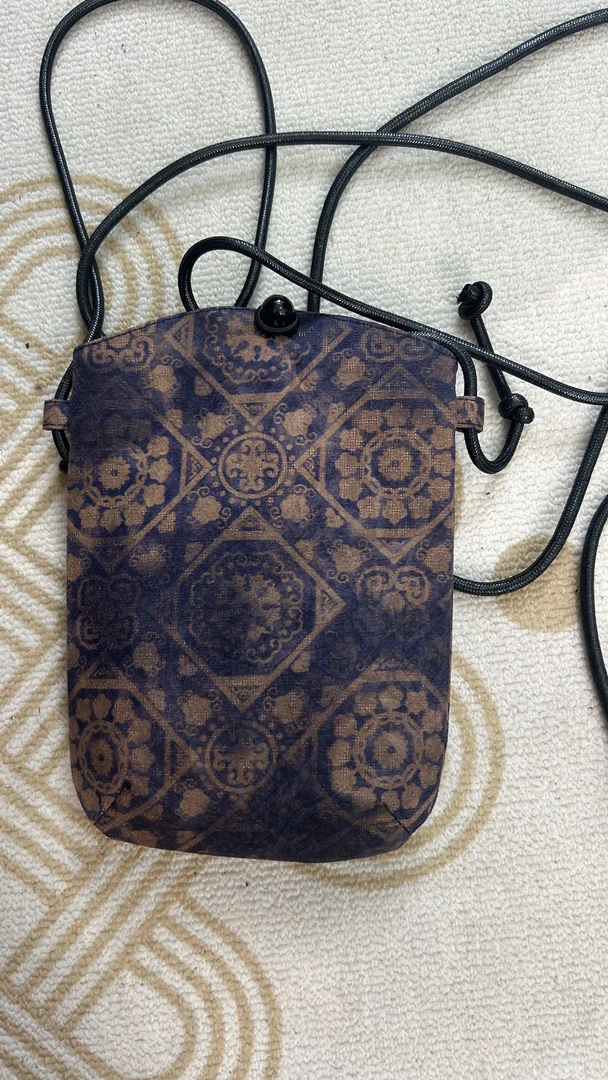 【知音越己】国风香云纱斜挎手机包