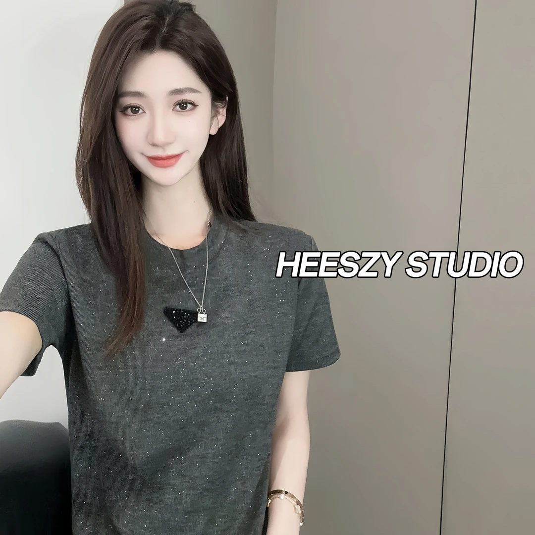 艾格2025夏季星点时尚圆领短袖洋气印花图案百搭T恤