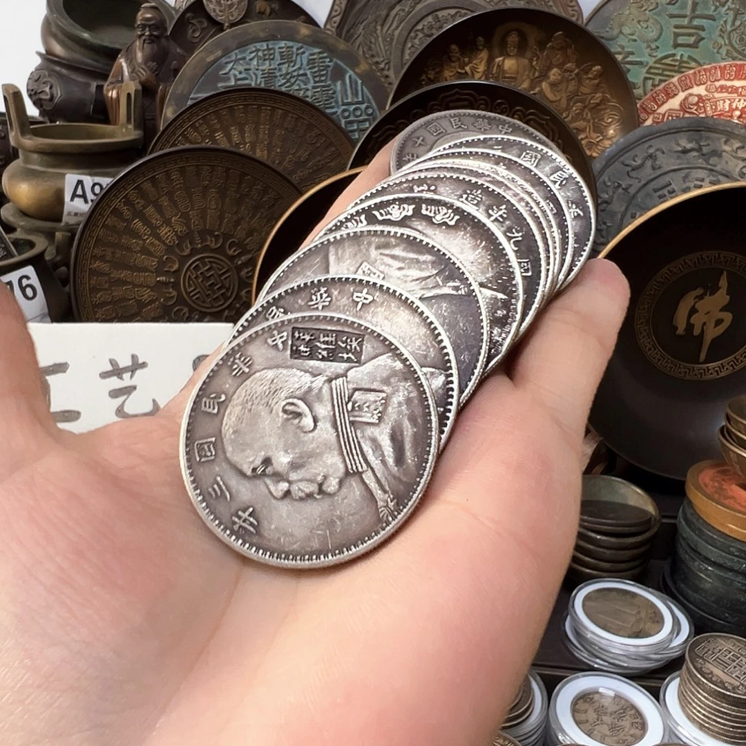 金属复古风格摆件