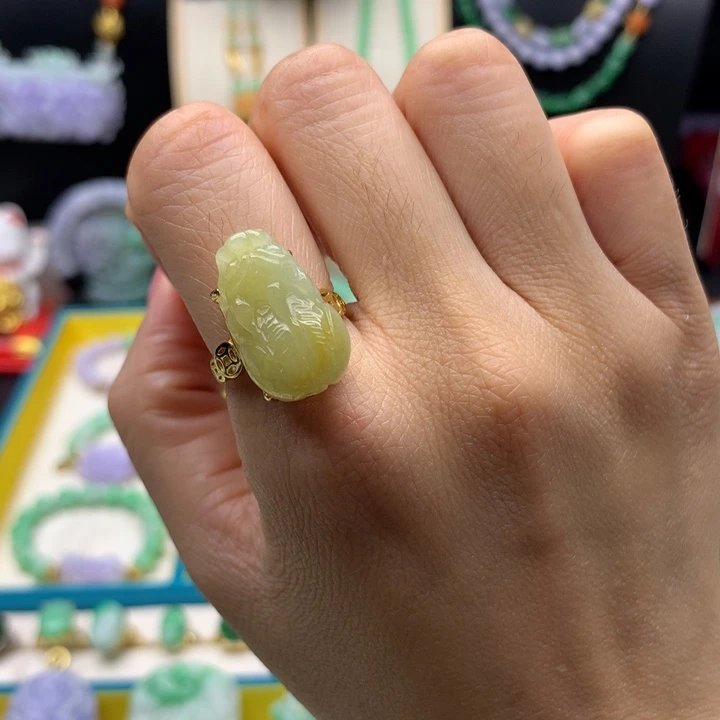 未镶嵌戒指翡翠貔貅戒指