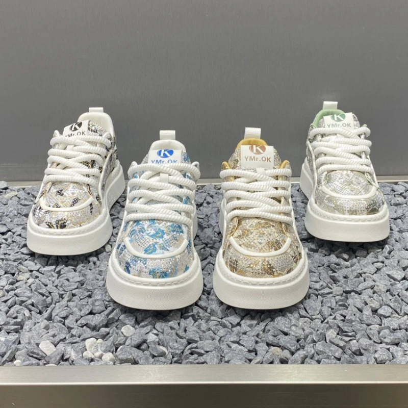 男鞋2025春季新款透气休闲运动鞋防滑软底亮面鞋男款潮牌男士潮鞋